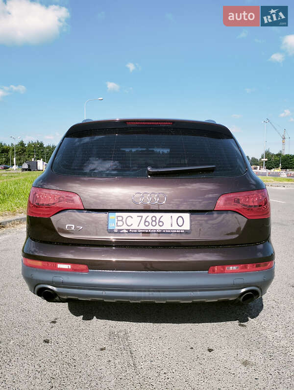 Позашляховик / Кросовер Audi Q7 2011 в Миколаєві