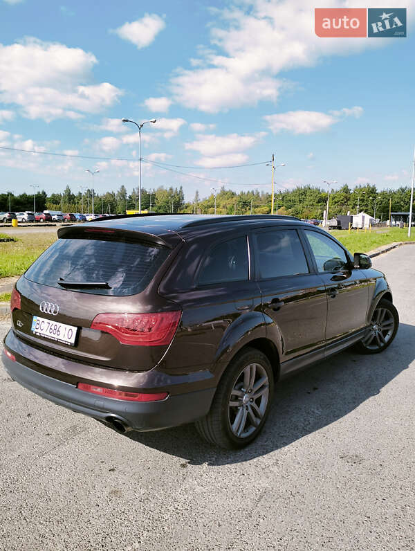 Позашляховик / Кросовер Audi Q7 2011 в Миколаєві