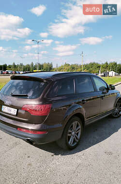 Внедорожник / Кроссовер Audi Q7 2011 в 