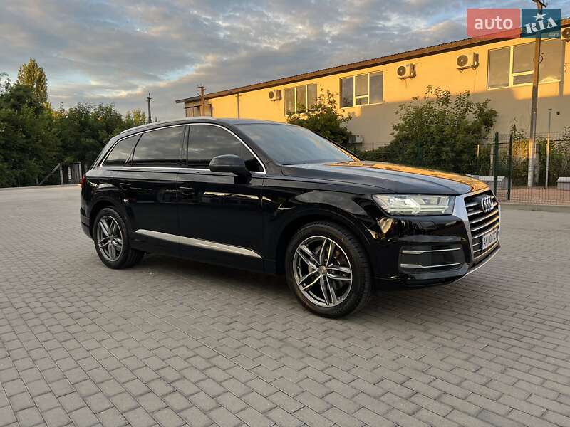 Внедорожник / Кроссовер Audi Q7 2016 в Житомире