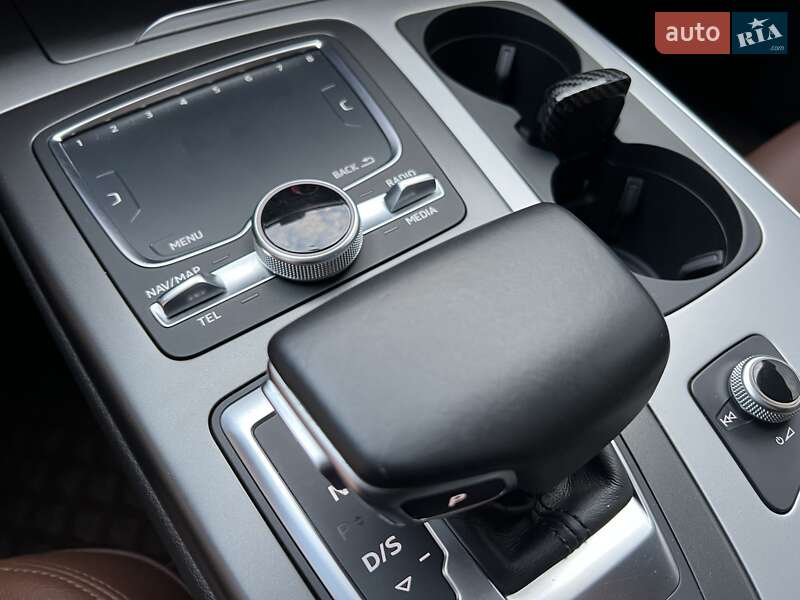 Внедорожник / Кроссовер Audi Q7 2016 в Житомире