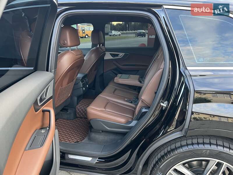 Внедорожник / Кроссовер Audi Q7 2016 в Житомире