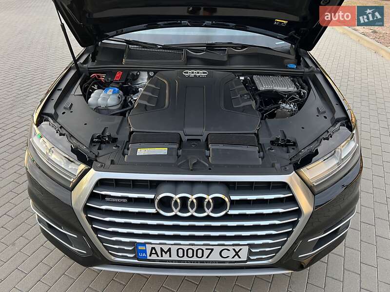 Внедорожник / Кроссовер Audi Q7 2016 в Житомире