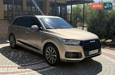 Внедорожник / Кроссовер Audi Q7 2018 в 