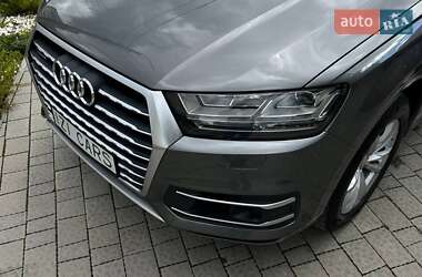Внедорожник / Кроссовер Audi Q7 2017 в 