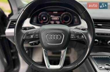 Внедорожник / Кроссовер Audi Q7 2017 в 