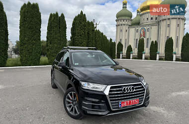 Позашляховик / Кросовер Audi Q7 2017 в 