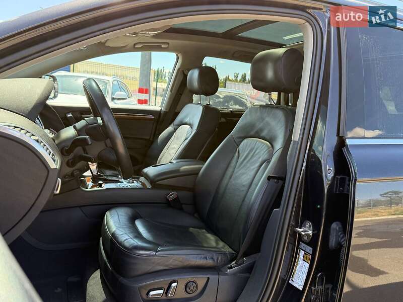 Позашляховик / Кросовер Audi Q7 2013 в Одесі