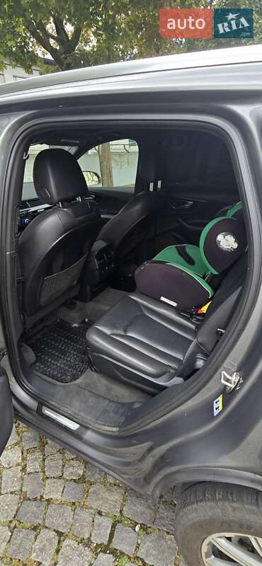 Позашляховик / Кросовер Audi Q7 2016 в Вінниці