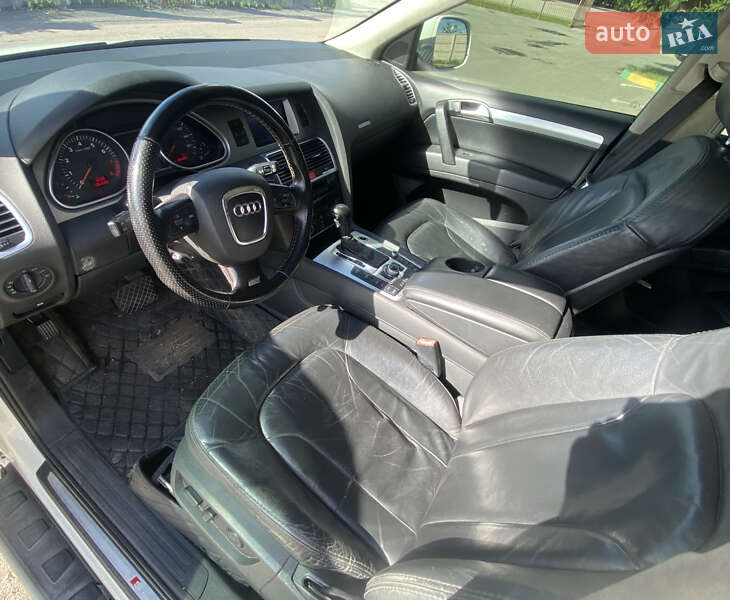 Внедорожник / Кроссовер Audi Q7 2007 в Киеве