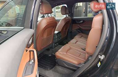 Внедорожник / Кроссовер Audi Q7 2018 в 