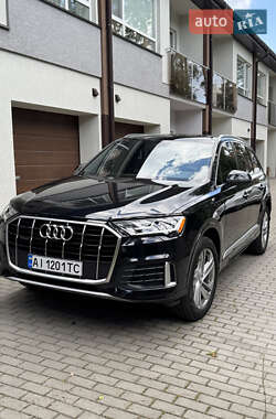 Позашляховик / Кросовер Audi Q7 2020 в Києві