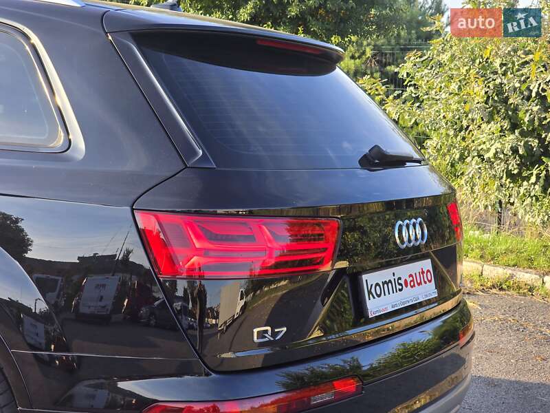 Позашляховик / Кросовер Audi Q7 2016 в Хмельницькому