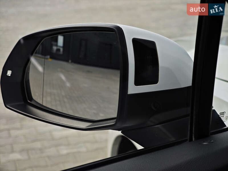 Позашляховик / Кросовер Audi Q7 2016 в Дубні