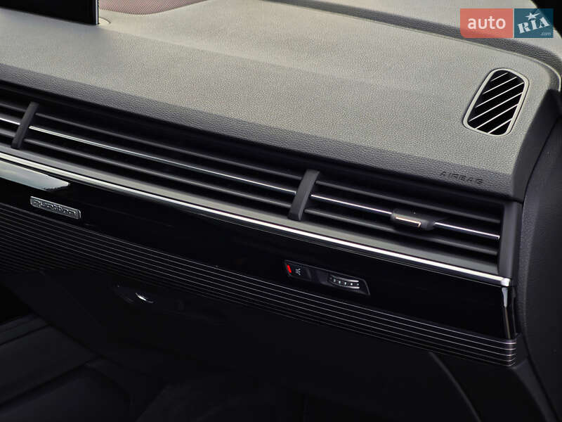 Позашляховик / Кросовер Audi Q7 2016 в Дубні