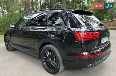 Внедорожник / Кроссовер Audi Q7 2016 в 