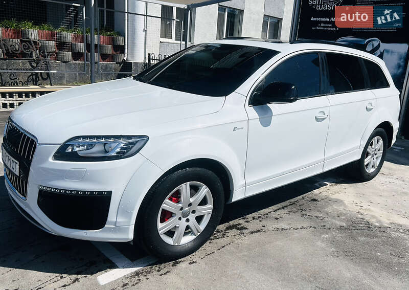 Внедорожник / Кроссовер Audi Q7 2015 в Виннице