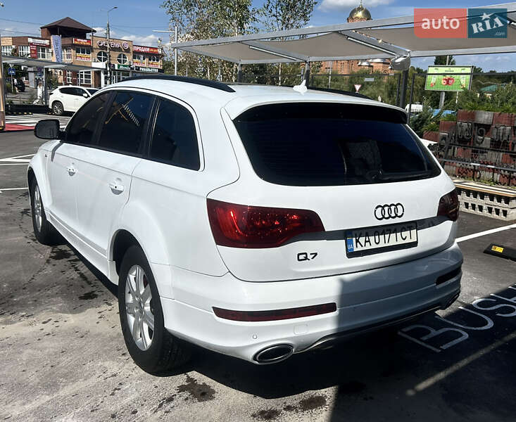 Внедорожник / Кроссовер Audi Q7 2015 в Виннице