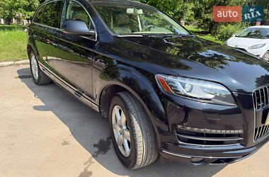Позашляховик / Кросовер Audi Q7 2015 в 