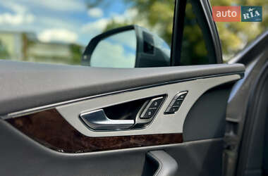 Внедорожник / Кроссовер Audi Q7 2019 в 