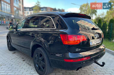 Внедорожник / Кроссовер Audi Q7 2006 в 