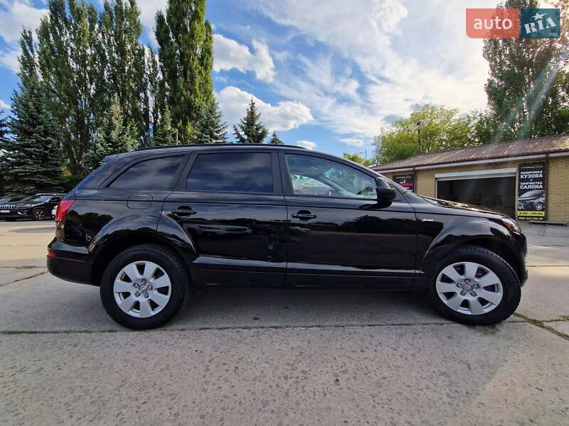 Внедорожник / Кроссовер Audi Q7 2015 в Днепре
