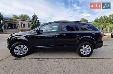 Внедорожник / Кроссовер Audi Q7 2015 в 