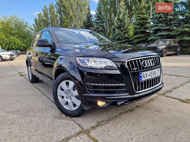 Внедорожник / Кроссовер Audi Q7 2015 в Днепре