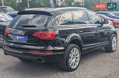 Внедорожник / Кроссовер Audi Q7 2015 в 
