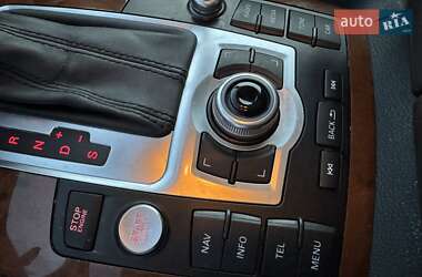 Позашляховик / Кросовер Audi Q7 2015 в 