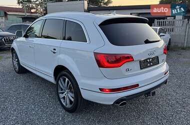 Позашляховик / Кросовер Audi Q7 2015 в 