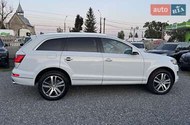 Позашляховик / Кросовер Audi Q7 2015 в 