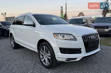 Позашляховик / Кросовер Audi Q7 2015 в 
