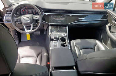Позашляховик / Кросовер Audi Q7 2020 в 