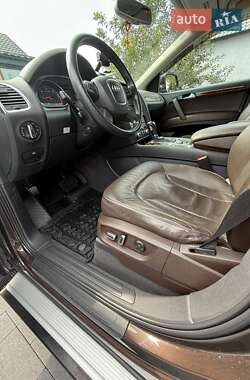 Внедорожник / Кроссовер Audi Q7 2011 в 