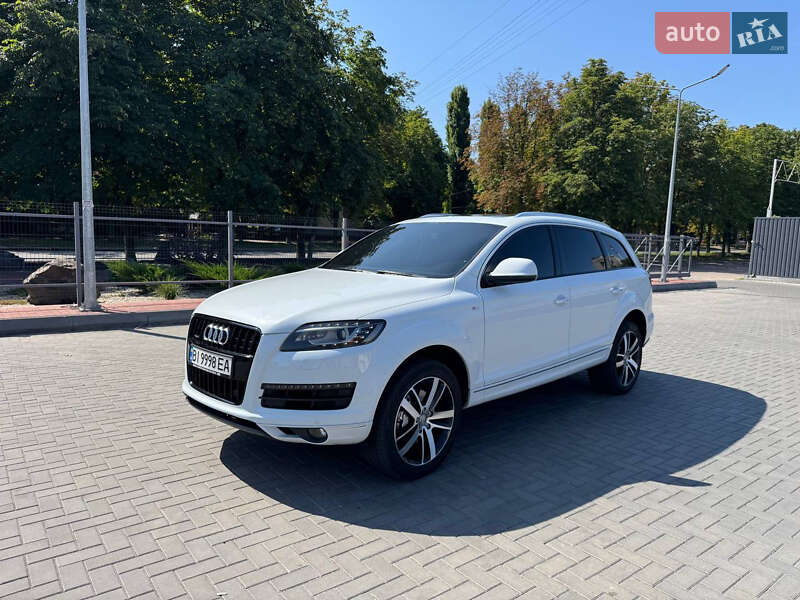 Внедорожник / Кроссовер Audi Q7 2013 в Кременчуге