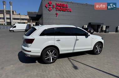 Внедорожник / Кроссовер Audi Q7 2013 в 