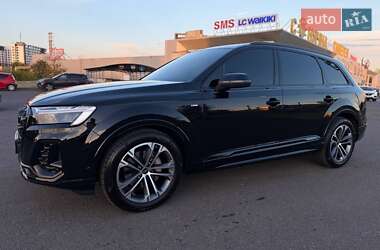 Внедорожник / Кроссовер Audi Q7 2025 в 