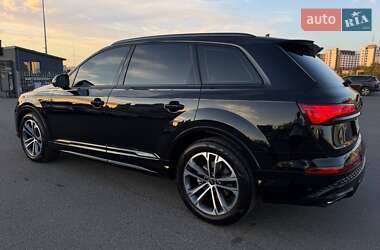 Внедорожник / Кроссовер Audi Q7 2025 в 