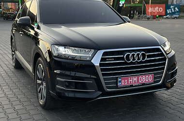 Внедорожник / Кроссовер Audi Q7 2017 в 
