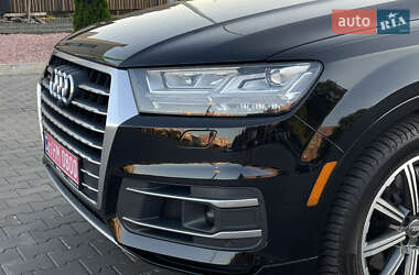 Внедорожник / Кроссовер Audi Q7 2017 в 