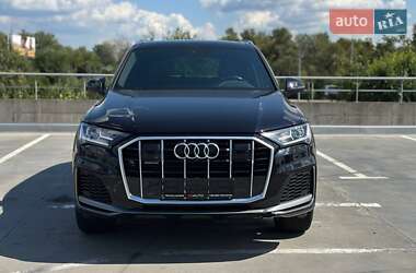 Внедорожник / Кроссовер Audi Q7 2019 в 