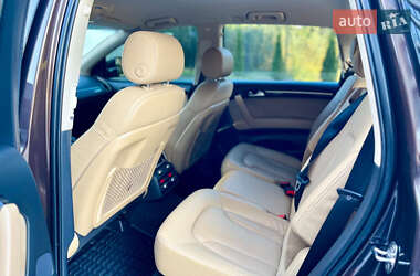 Внедорожник / Кроссовер Audi Q7 2012 в 