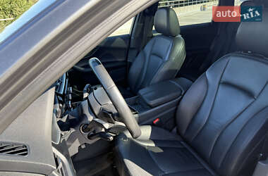 Внедорожник / Кроссовер Audi Q7 2016 в 