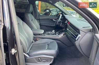 Внедорожник / Кроссовер Audi Q7 2020 в 