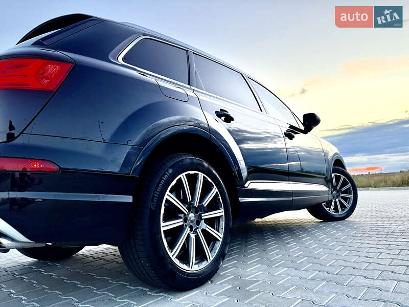 Позашляховик / Кросовер Audi Q7 2016 в Тернополі