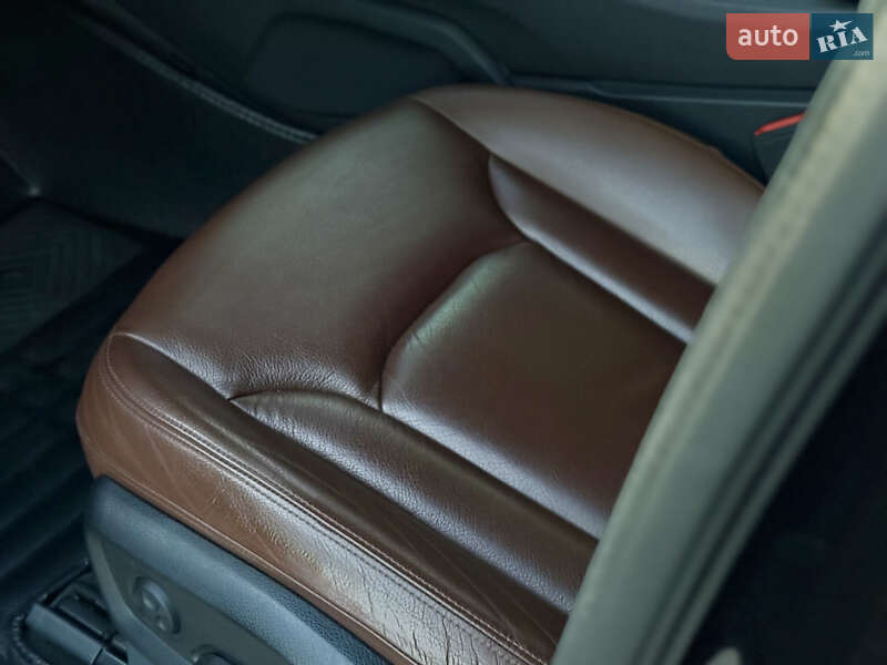 Позашляховик / Кросовер Audi Q7 2016 в Тернополі