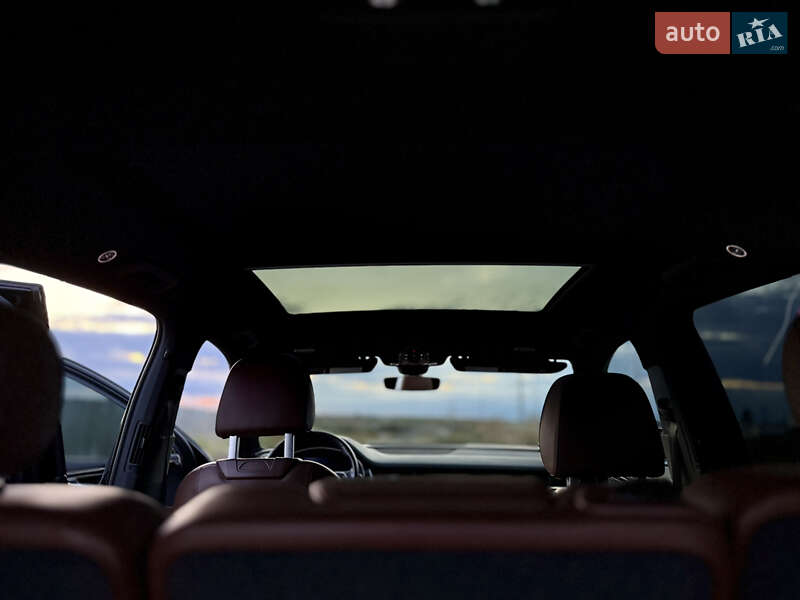 Позашляховик / Кросовер Audi Q7 2016 в Тернополі