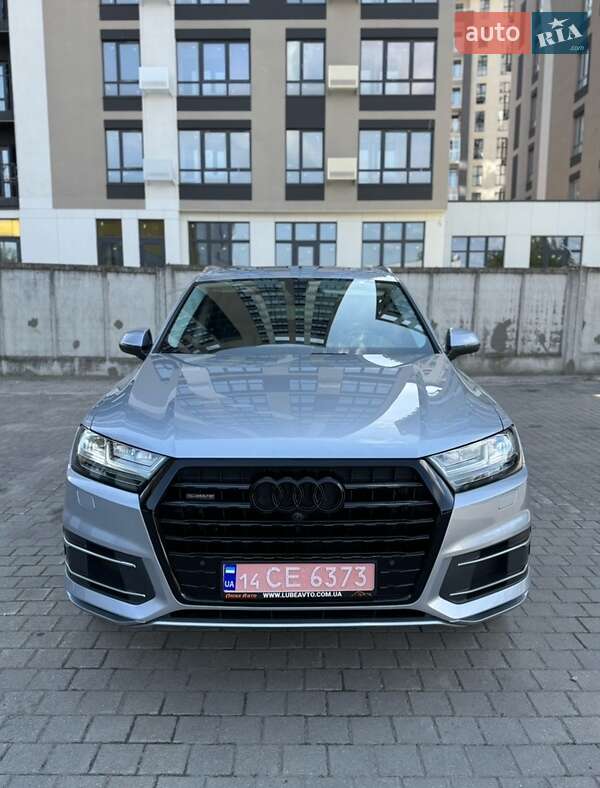 Позашляховик / Кросовер Audi Q7 2018 в Львові