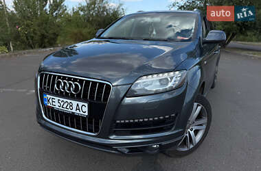 Внедорожник / Кроссовер Audi Q7 2012 в 